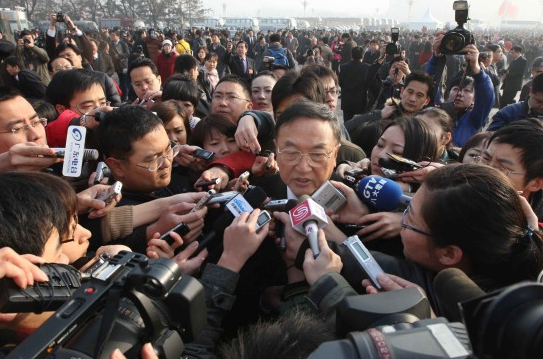 财讯：时尚界殿堂级大师加持 韩都衣舍年轻时尚设计院在首尔成立