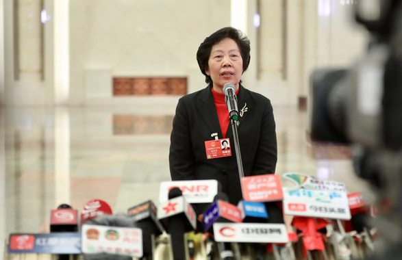 财讯：七部门多措并举保障见义勇为 英雄流血不再流泪
