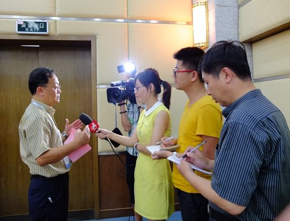 财讯：山东省新能源汽车下乡活动启动，第十三届山东汽博会今日开幕